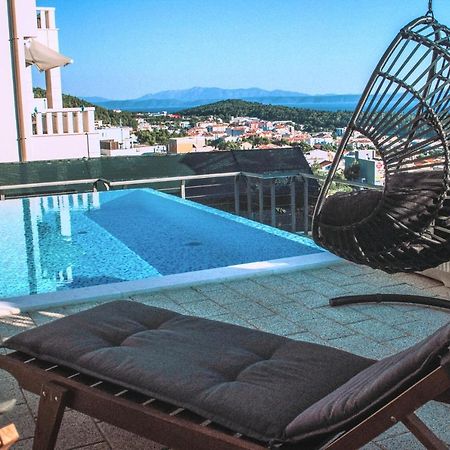 Apartment With Private Pool "Patricia" Makarska Extérieur photo