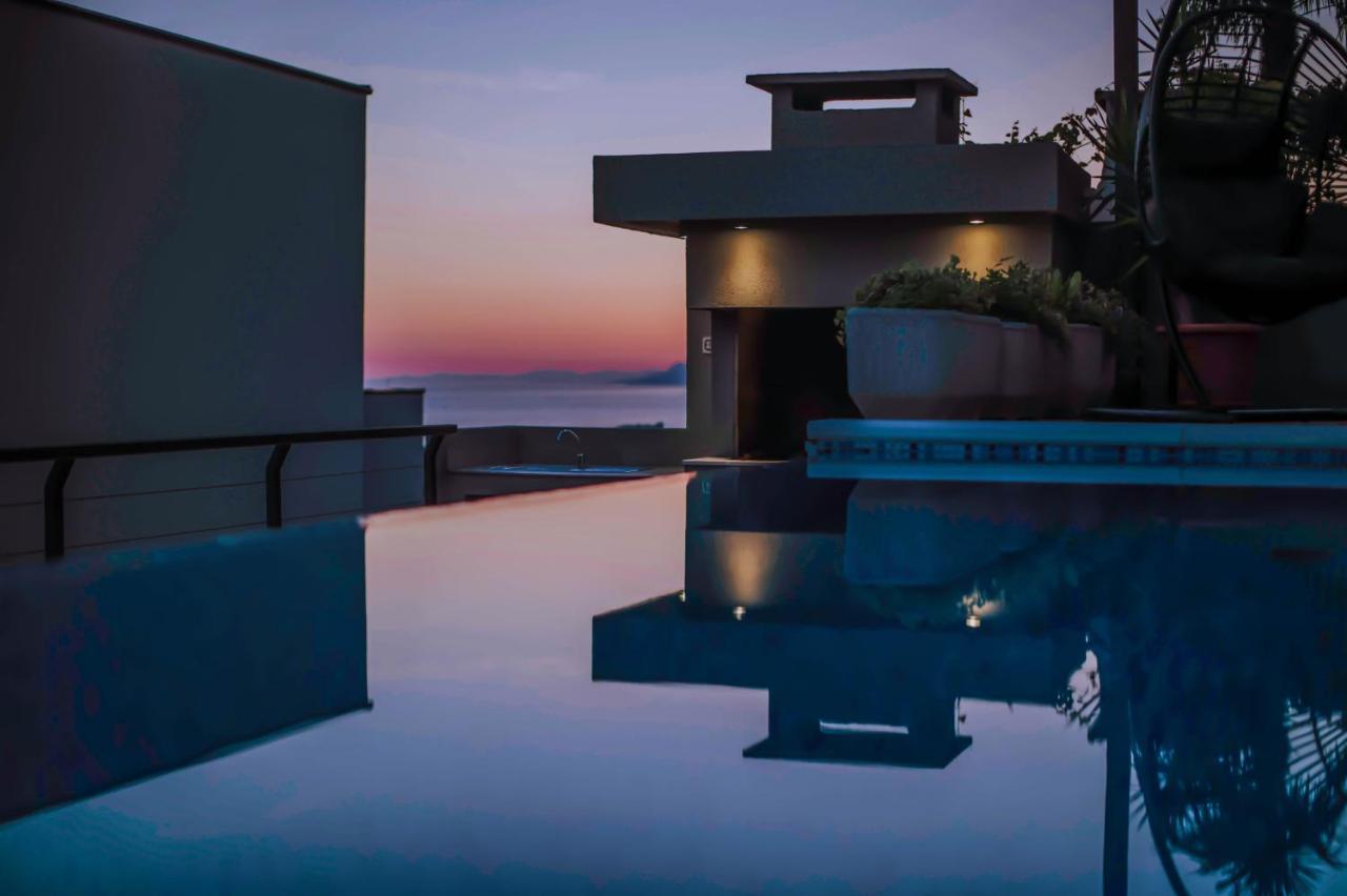 Apartment With Private Pool "Patricia" Makarska Extérieur photo